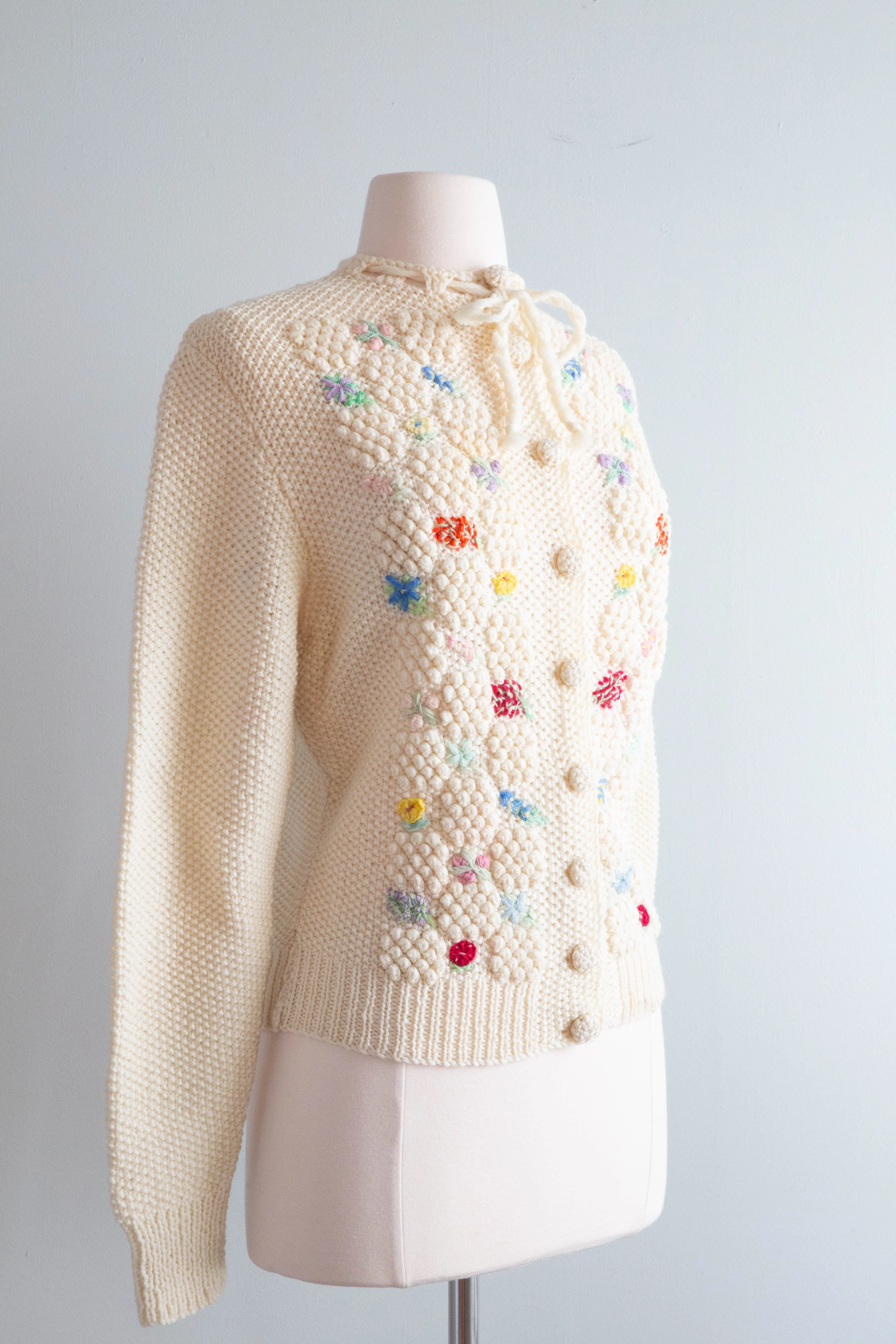 Adorable 1950's Hand Knit Floral Motif Wool Cardigan / Medium