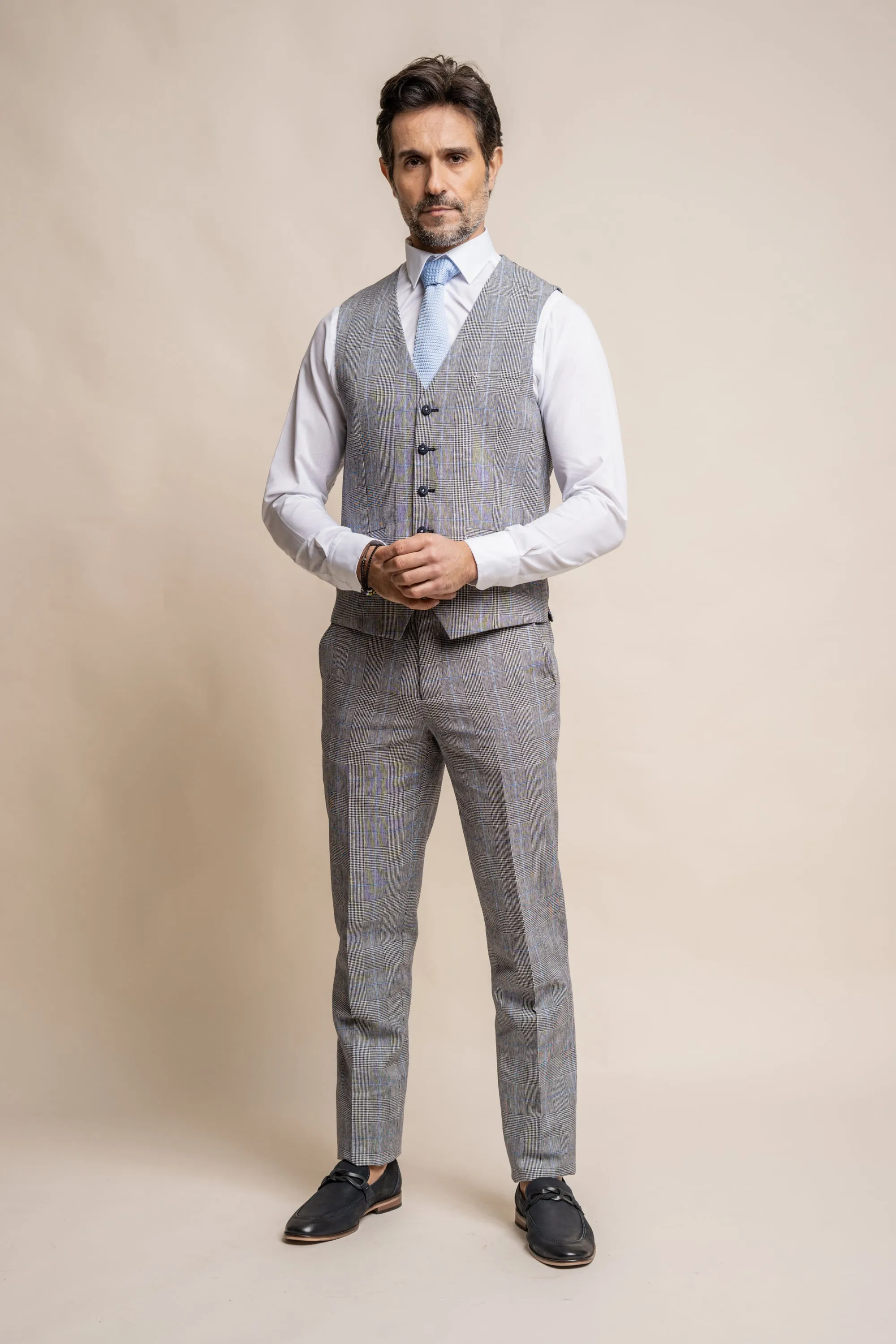 Arriga Three Piece Suit