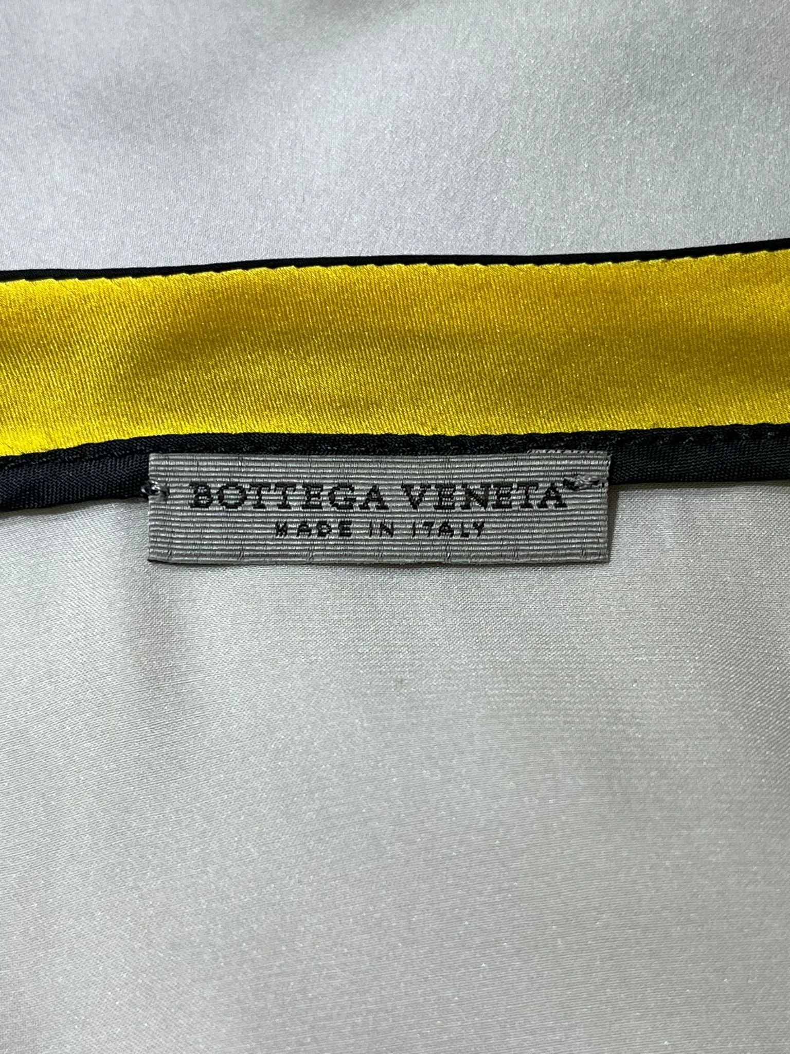 Bottega Veneta 3D Layered Silk & Cashmere Printed Top & Cardigan Set. Size 42IT