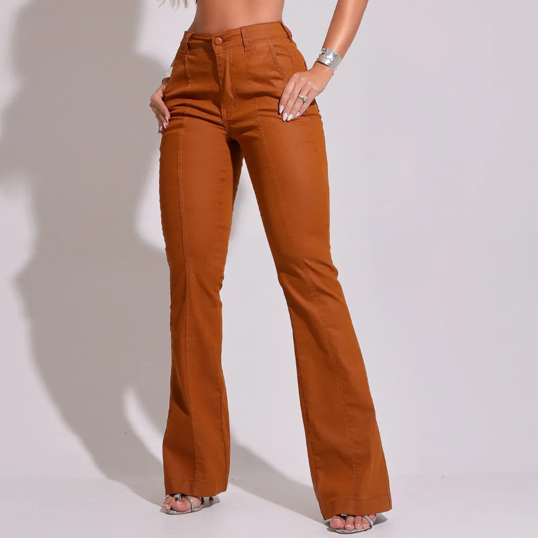 Calça Flare Encerada Bolso Faca Caramelo Pisa - RX005008CR