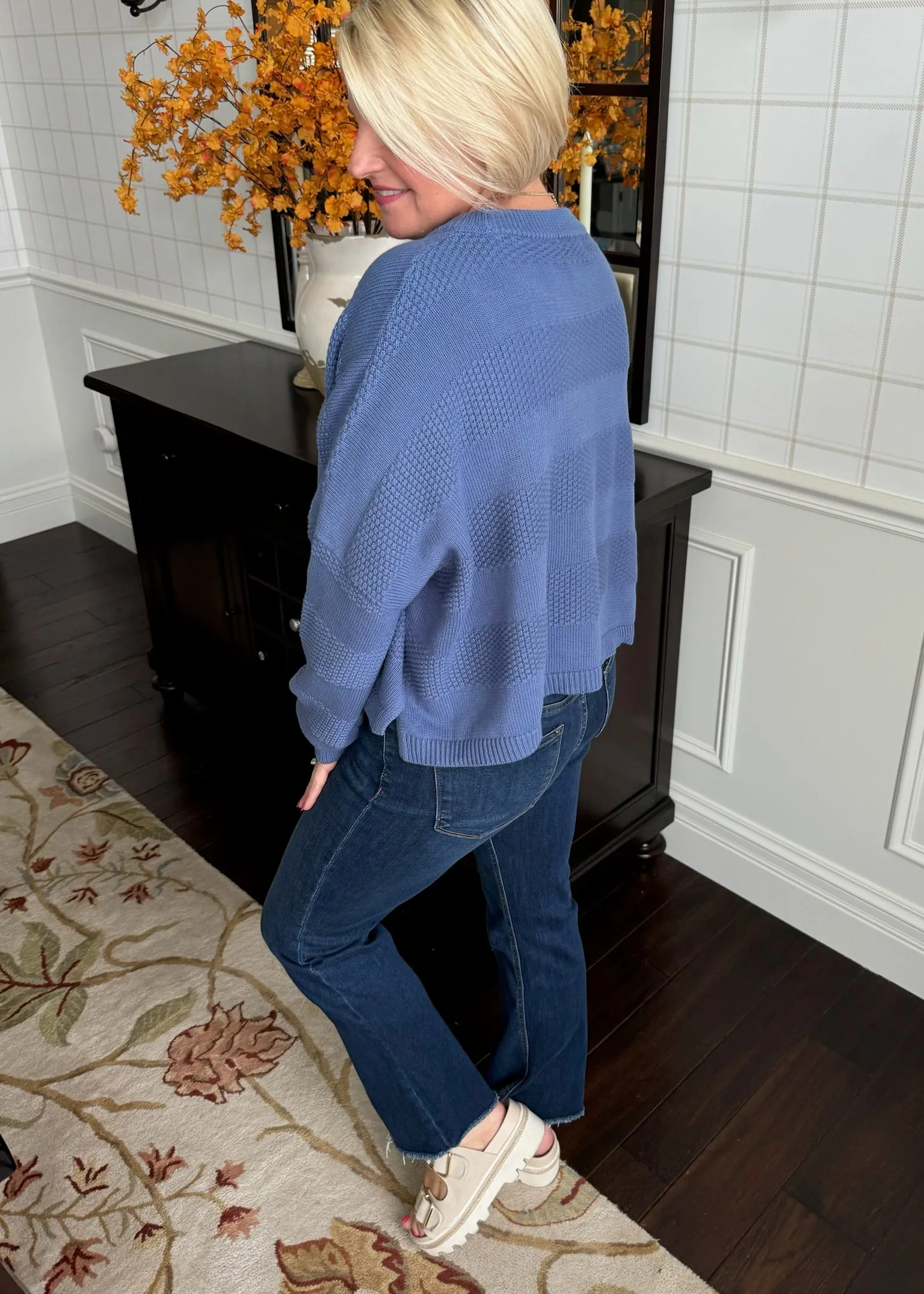 Hip length knit Blue Textured Sweater