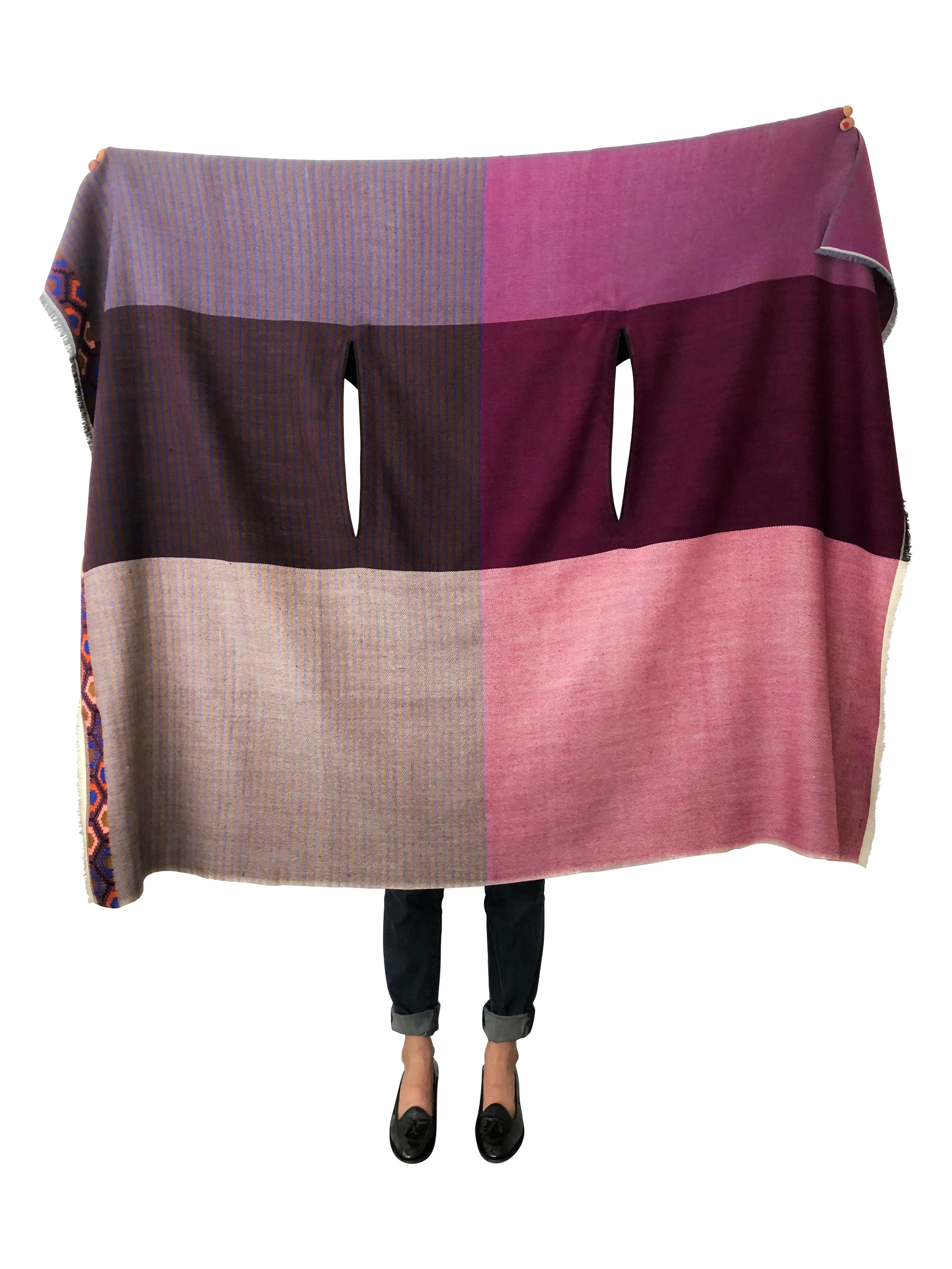 NEW! JULAHAS  Light Wool Cape Fusion Plum